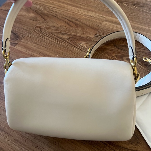 Coach Pillow Tabby Bag 26 - Picture 6 of 9